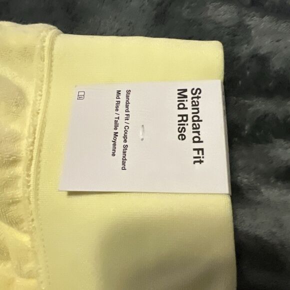 XL Nike Sportswear Terry Cloth PE Shorts Citron Tint Wheat Gold Women’s - Picture 4 of 10